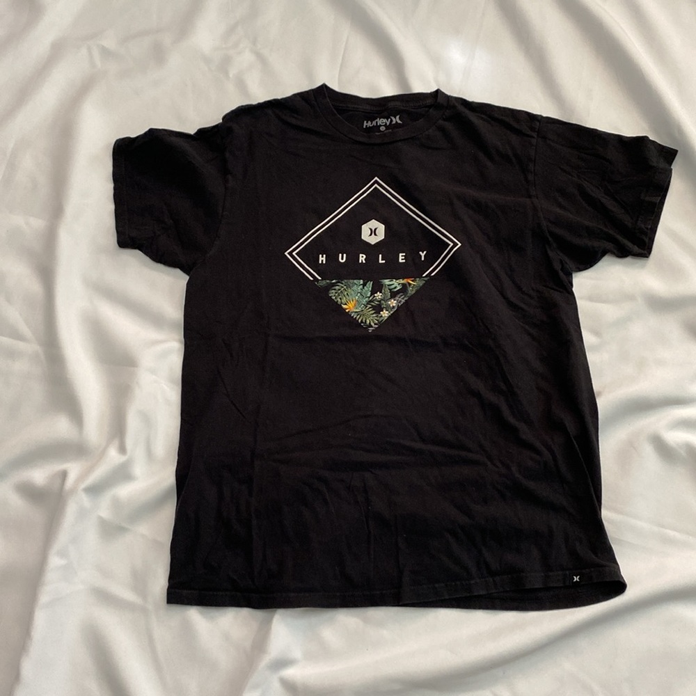 Hurley Tshirt - Size Large